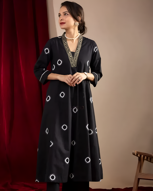 Beautifull Black Kurta And Pant Set For Women Size XXL Color Black